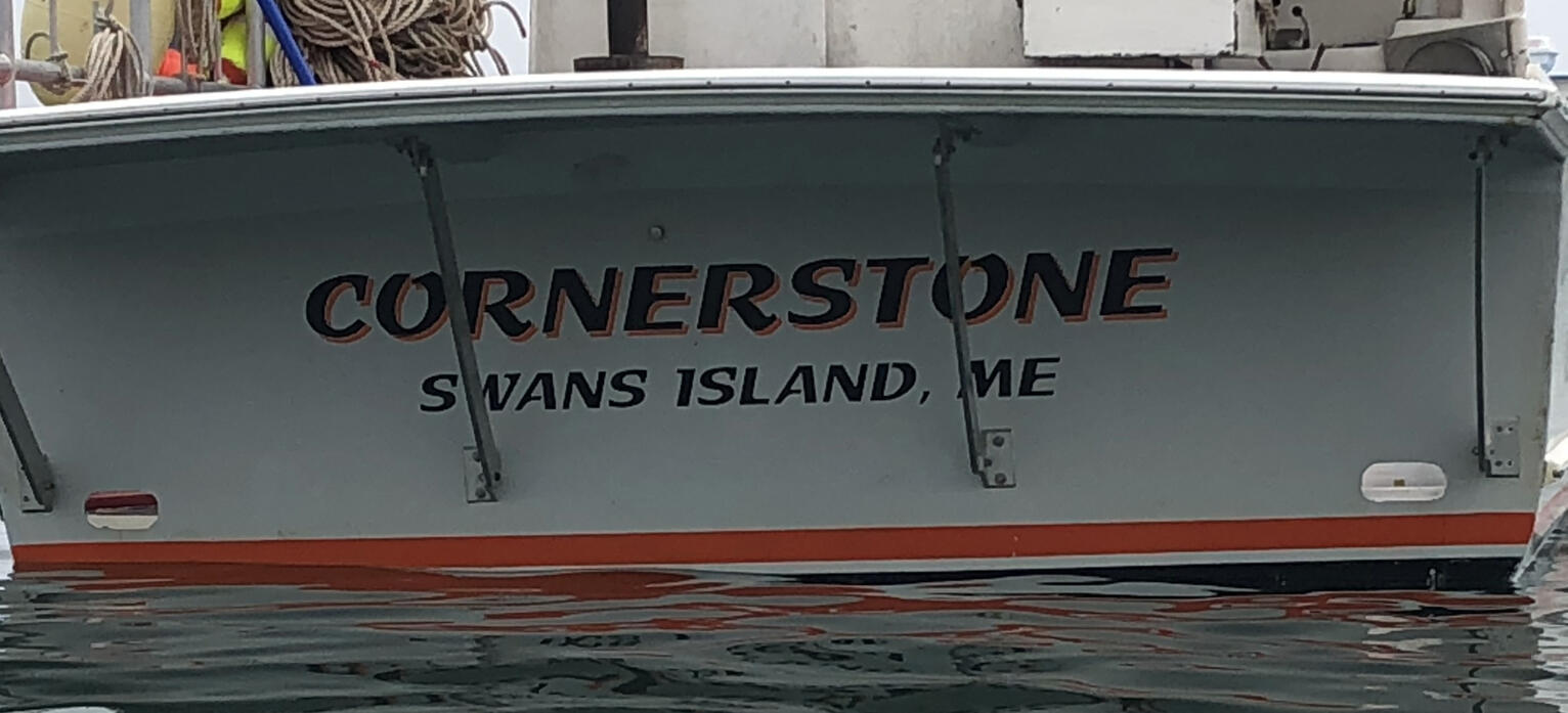 Vinyl Boat Lettering